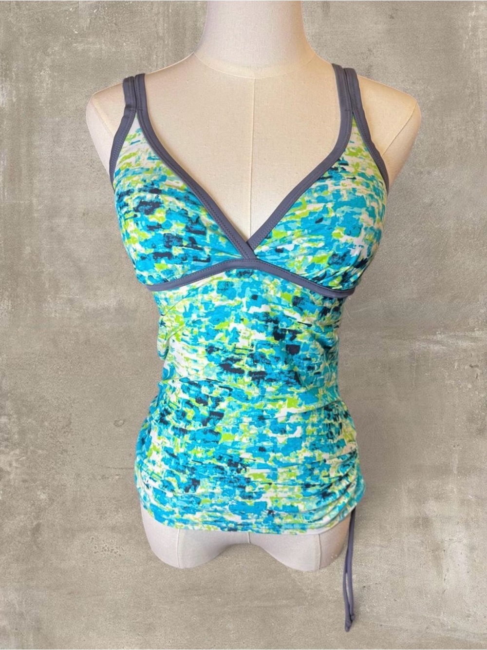 Free country swim top Or can be worn as a regular
tank top Size small